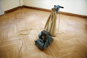 Циклевка паркета производится для обновления внешнего вида покрытия